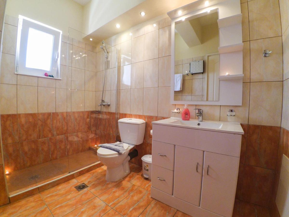 Rubini Homes Agia Marina Buitenkant foto