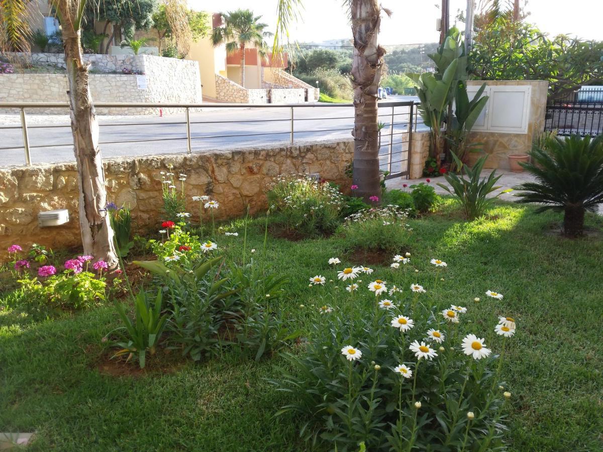 Rubini Homes Agia Marina Buitenkant foto